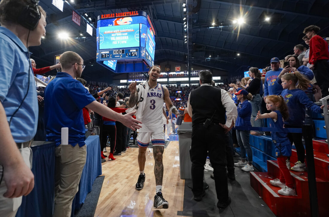 KU, unbeaten No. 1 Arizona win to set up Big Monday showdown